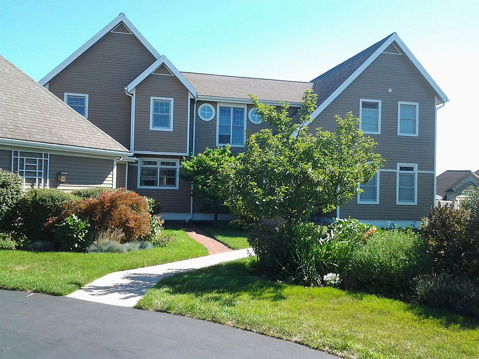 1st image of 14 Muirfield Ct