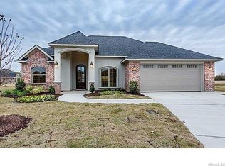 207 Willow Lake Blvd, Bossier City, LA 71111