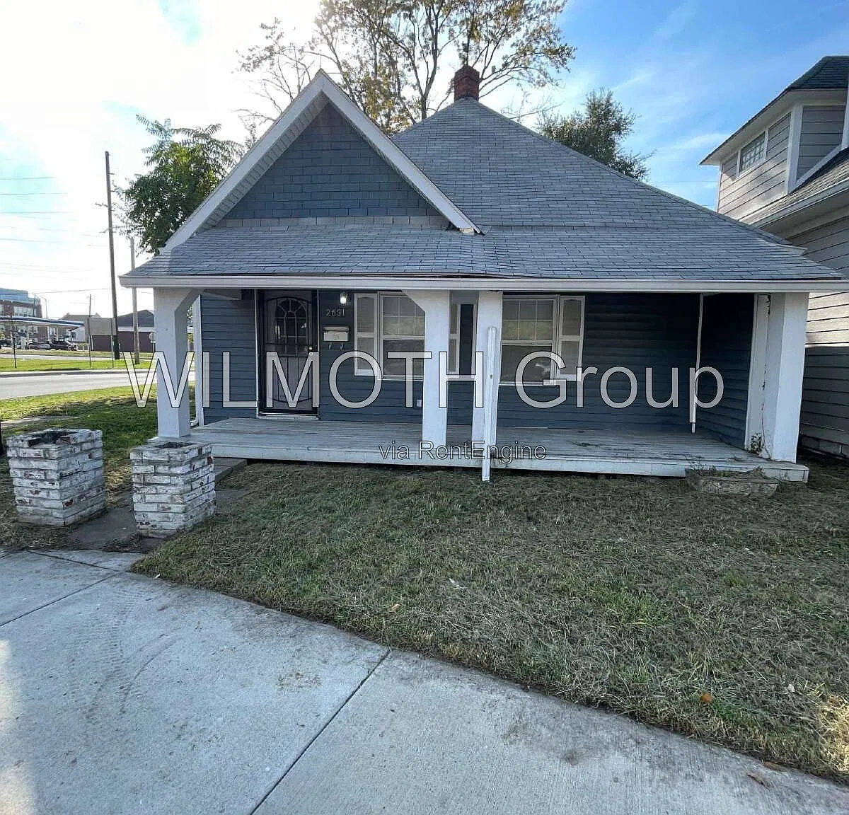 3 bed, 2.0 bath, 1072 sqft, $1,195 — Photo 1