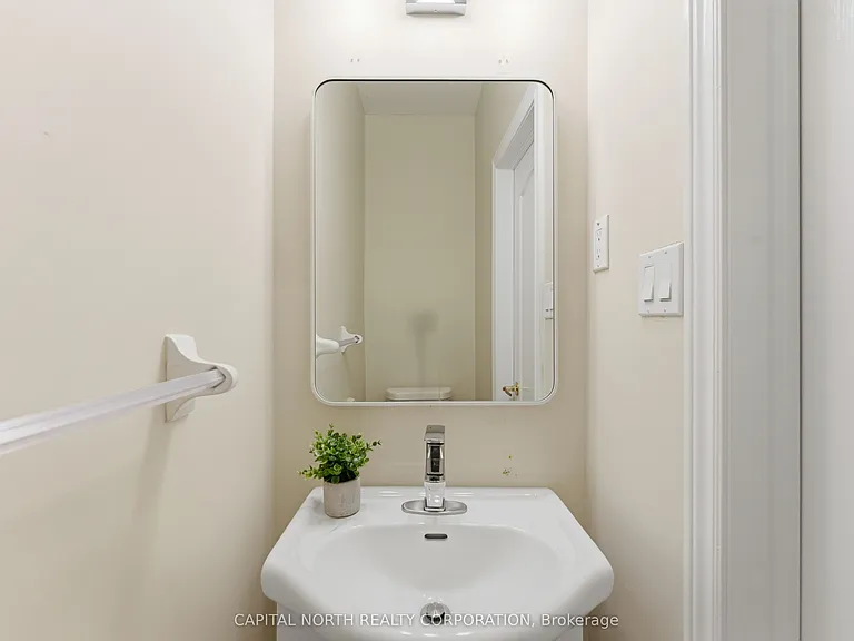 74 Bullrush Dr — Photo 32