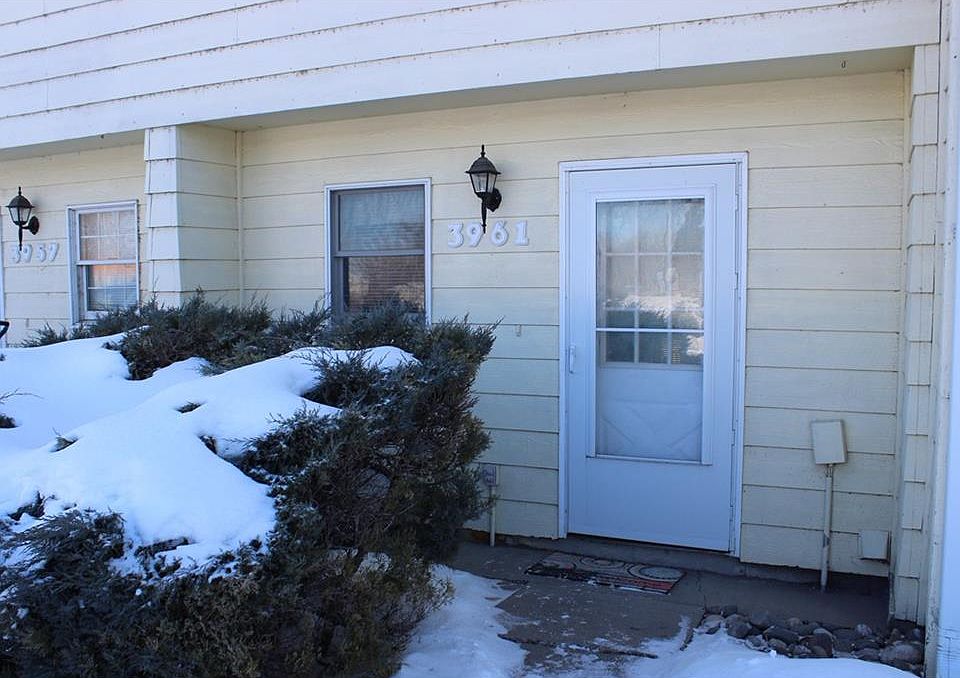 1st image of 3961 Cambridge Dr