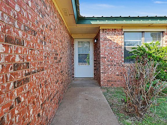 2nd image of 1001 Homestead Dr