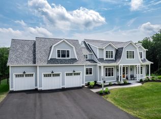 12 Lavender Ln, Windham, NH 03087