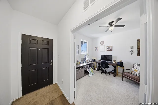 418 Rustic Grv — Photo 4