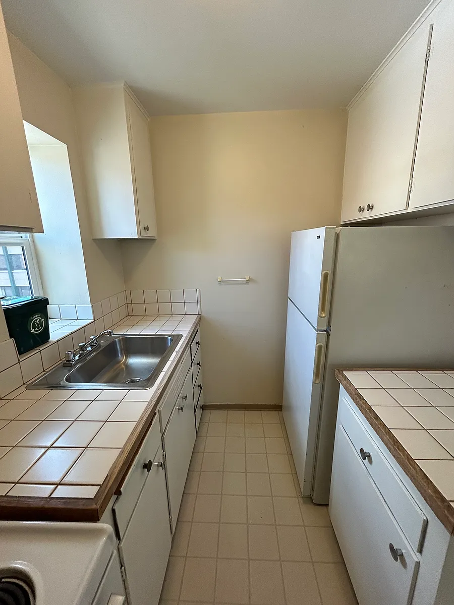 Building Photo - 4119 11th Ave NE #3005