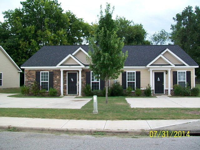 1st image of 419-421 Metz Drive