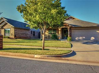 18409 Abierto Dr, Edmond, OK 73012