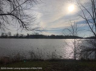 8677 Narrow Lake Rd, Springport, MI 49284