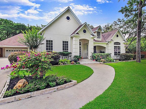 2nd image of 3002 Huntington Ct