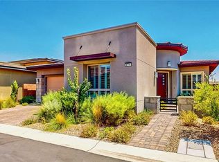 6714 Desert Crimson St, Spring Valley, NV 89148