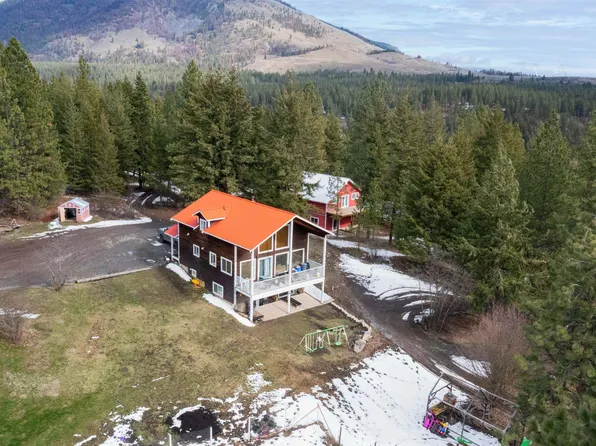 3230 Salmon River Rd, Columbia Shuswap, BC V1E 3H9