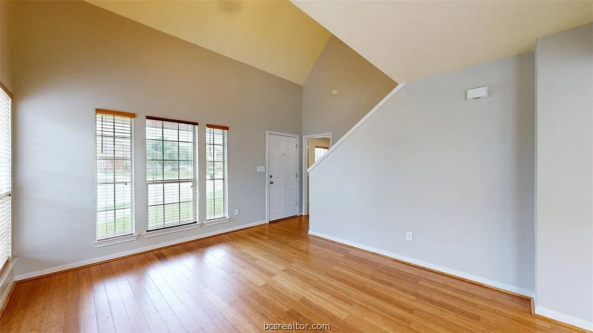 4 bed, 3.0 bath, 1536 sqft, $2,100 — Photo 4