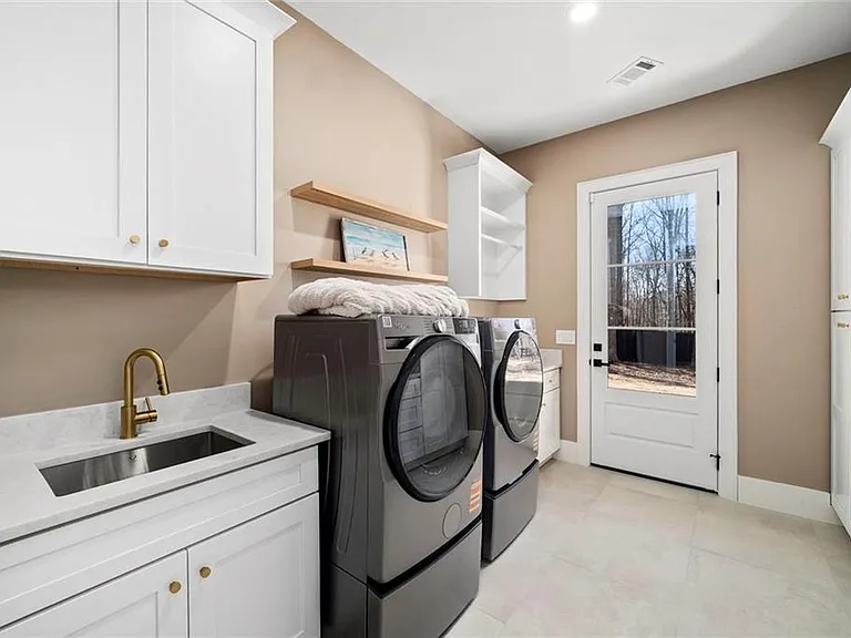 2309 Dinsmore Rd — Photo 49