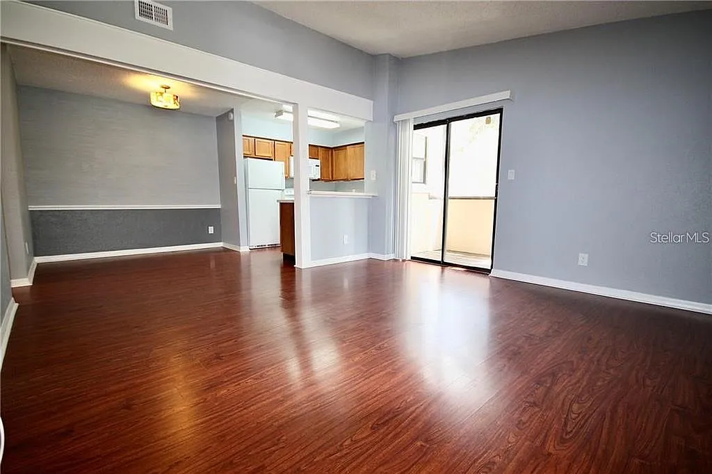 2 bed, 2.0 bath, 1018 sqft, $1,550 — Photo 3