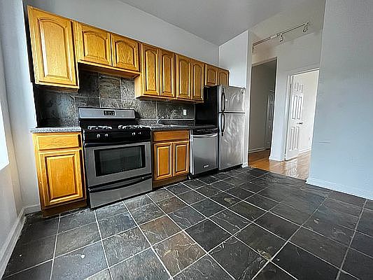 2nd image of 305 Ocean Ave APT F8