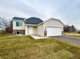 6684 Granby St, North Branch, MN 55056