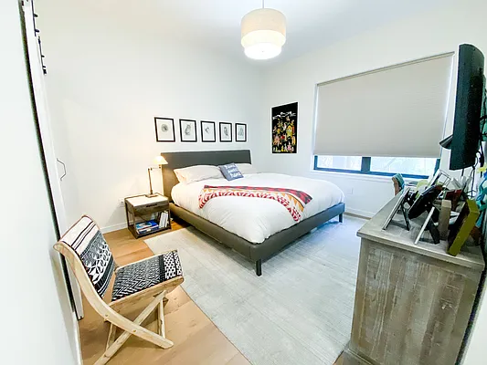 Rented by Compass | media 17