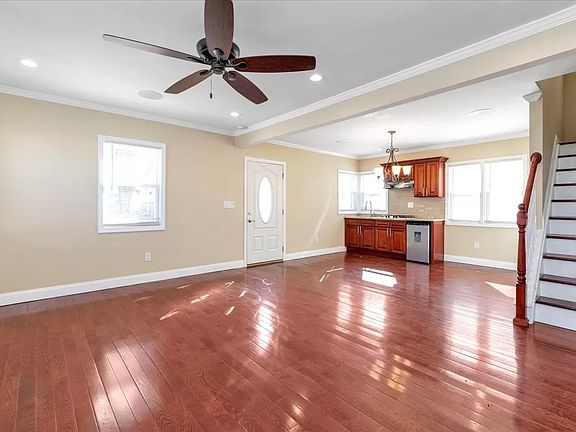 5th image of 120-02 230th St