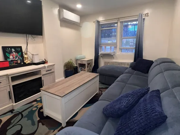 891 East 58th Street image 5 of 14