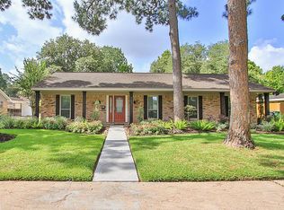 5607 Briarbend Dr, Houston, TX 77096