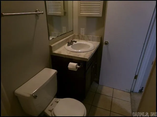 3915 Saint James Ct — Photo 20