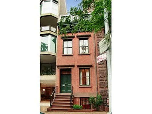 Sold by Corcoran | media 19