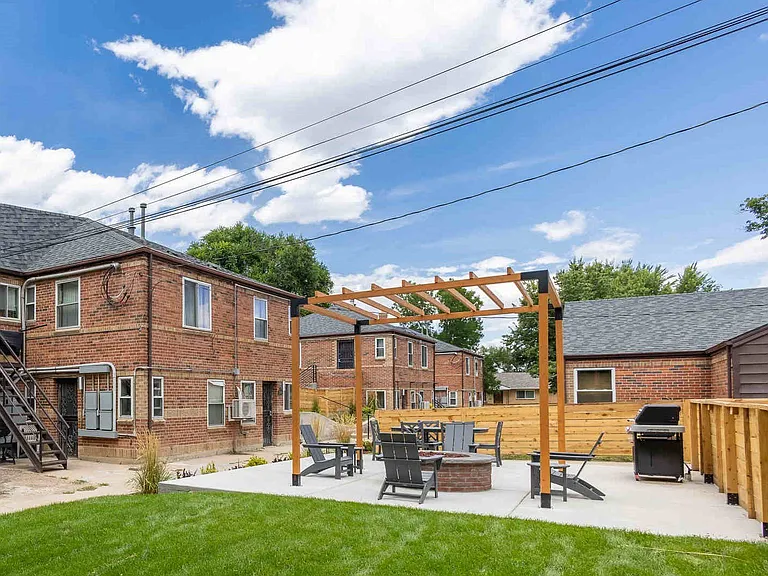 2700 N Monroe St — Photo 14