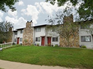 2862 Cimarron Trl, Madison, WI 53719