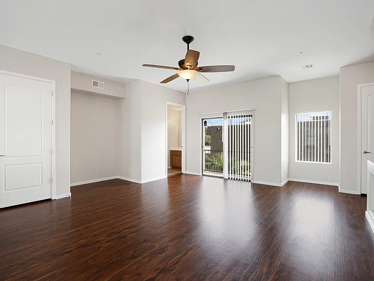 4747 E Culver St — Photo 10