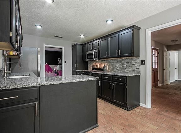 3rd image of 4204 Briarwood Ct
