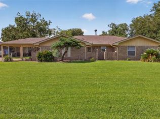 1228 Cook Rd, Winnie, TX 77665