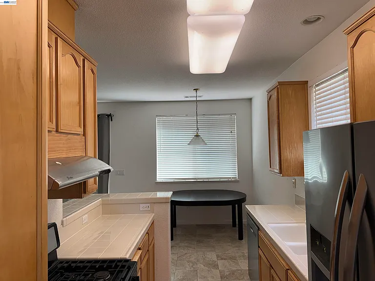 5168 Academy Rd — Photo 6