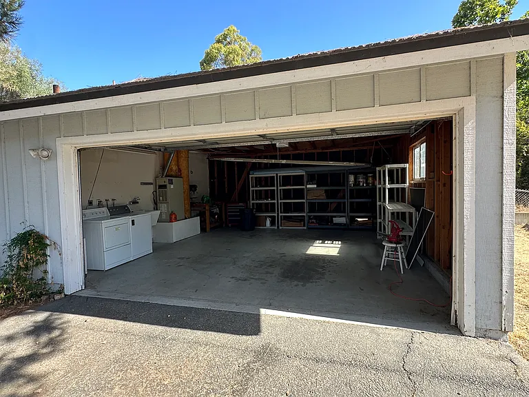 5856 La Cumbre Rd #B — Photo 18