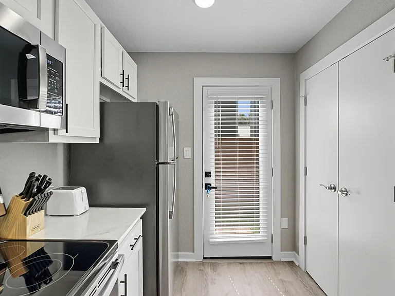 20 Tate Lane — Photo 36