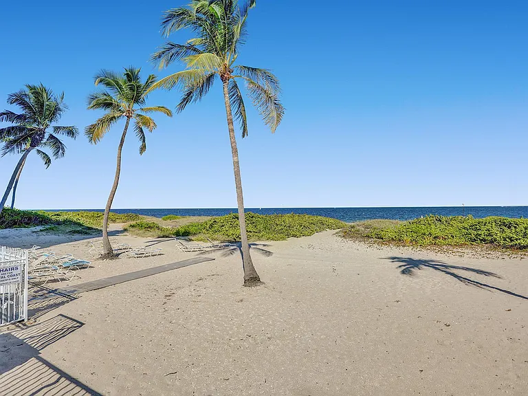 2000 S Ocean Blvd #LC — Photo 9