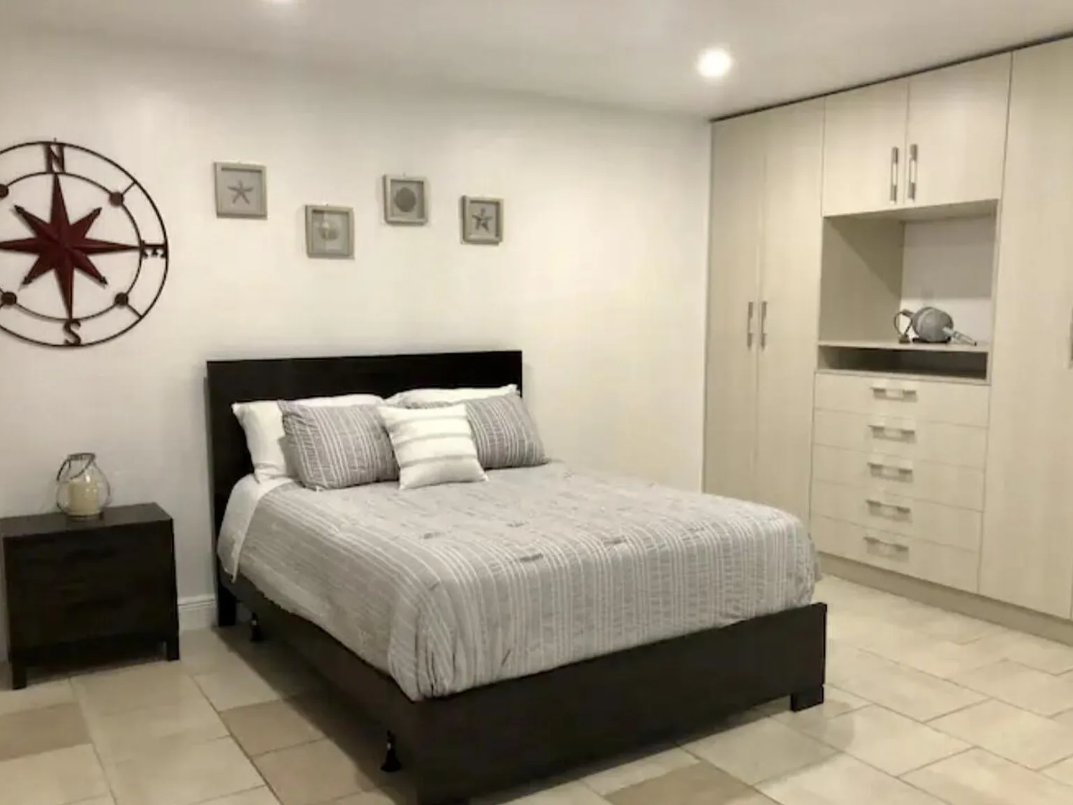 Studio, 1.0 bath, 350 sqft, $1,600 — Photo 1