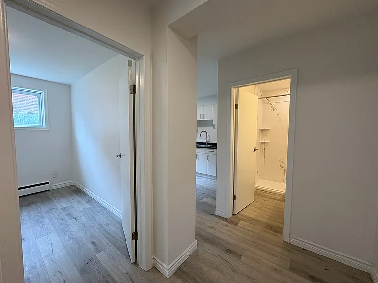 204 Melrose St #1 — Photo 8