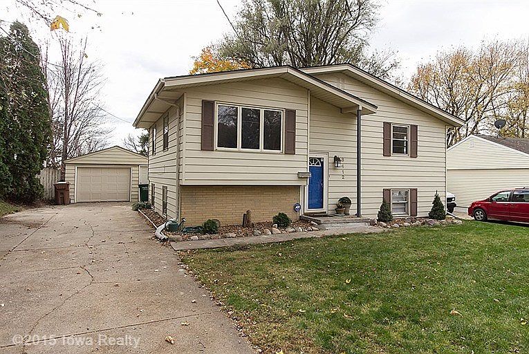 8412 Madison Ave, Urbandale, IA 50322 Zillow
