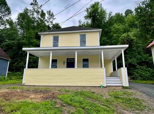 393 Glen Rd, Newport, VT 05855