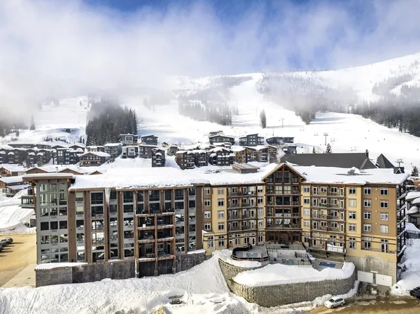 124 Village Ln Unit 215, Sandpoint, ID 83864