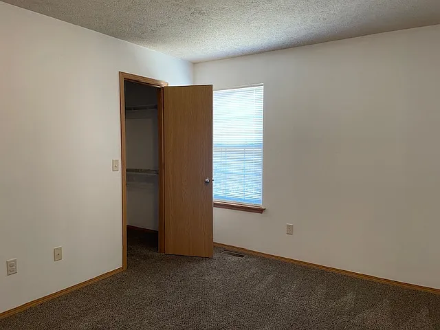 3966 S Jonathan Ave — Photo 9