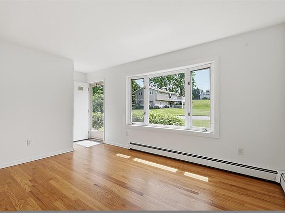 4th image of 3951 Kenrick Dr
