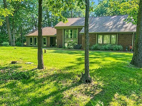 2nd image of 5244 Bradford Cir
