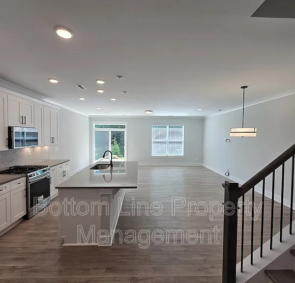 111 Viburnum Rd — Photo 6