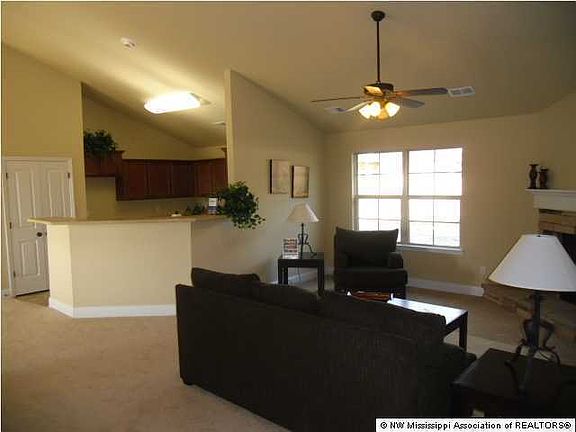 2nd image of 3247 W East Hart Land