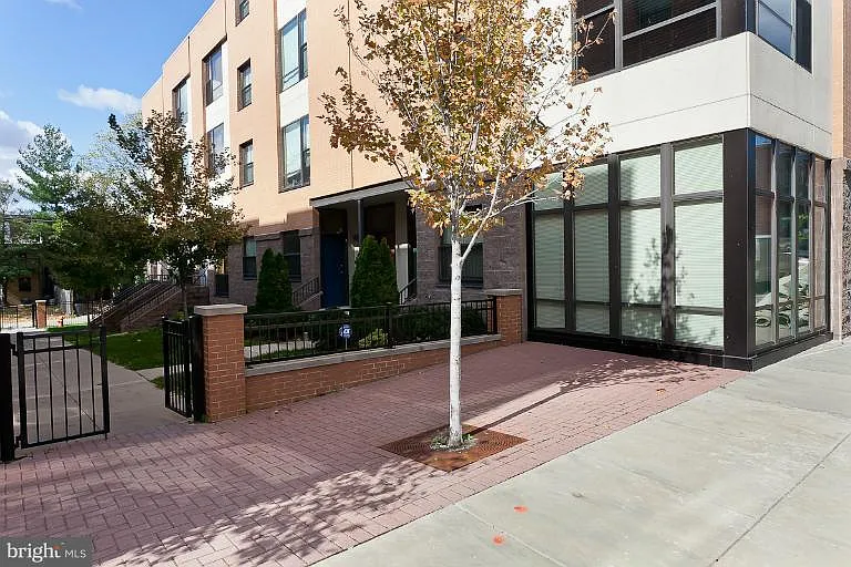 124 Station North Mews #B — Photo 6