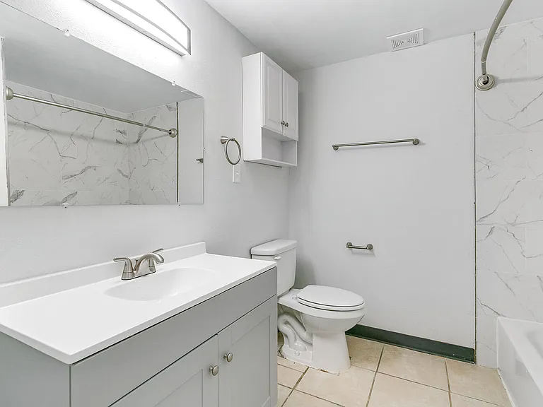 73057315 W 9th Place Units 7-large-014-014-14-1500x1000-72dpi 73057315 W 9th Place Units 7-large-014-014-14-1500x1000-72dpi
