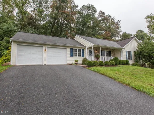 112 Commodore Dr, Bainbridge, PA 17502