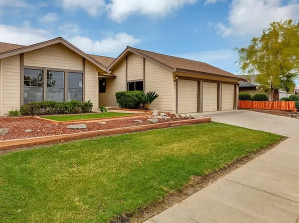 1551 Vallejo Dr, Hollister, CA 95023