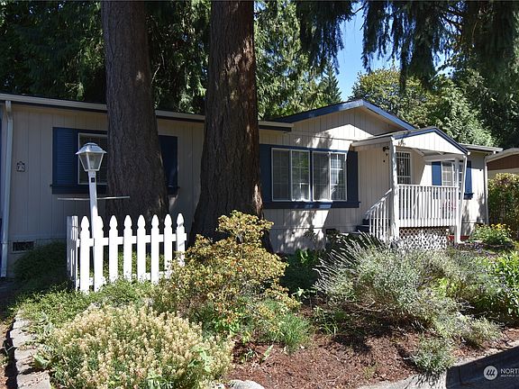 2nd image of 800 29th Street SE #F8